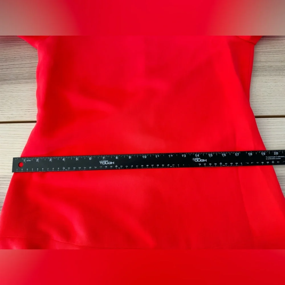 Kate Spade sleeve crepe geranium flounce size 6
